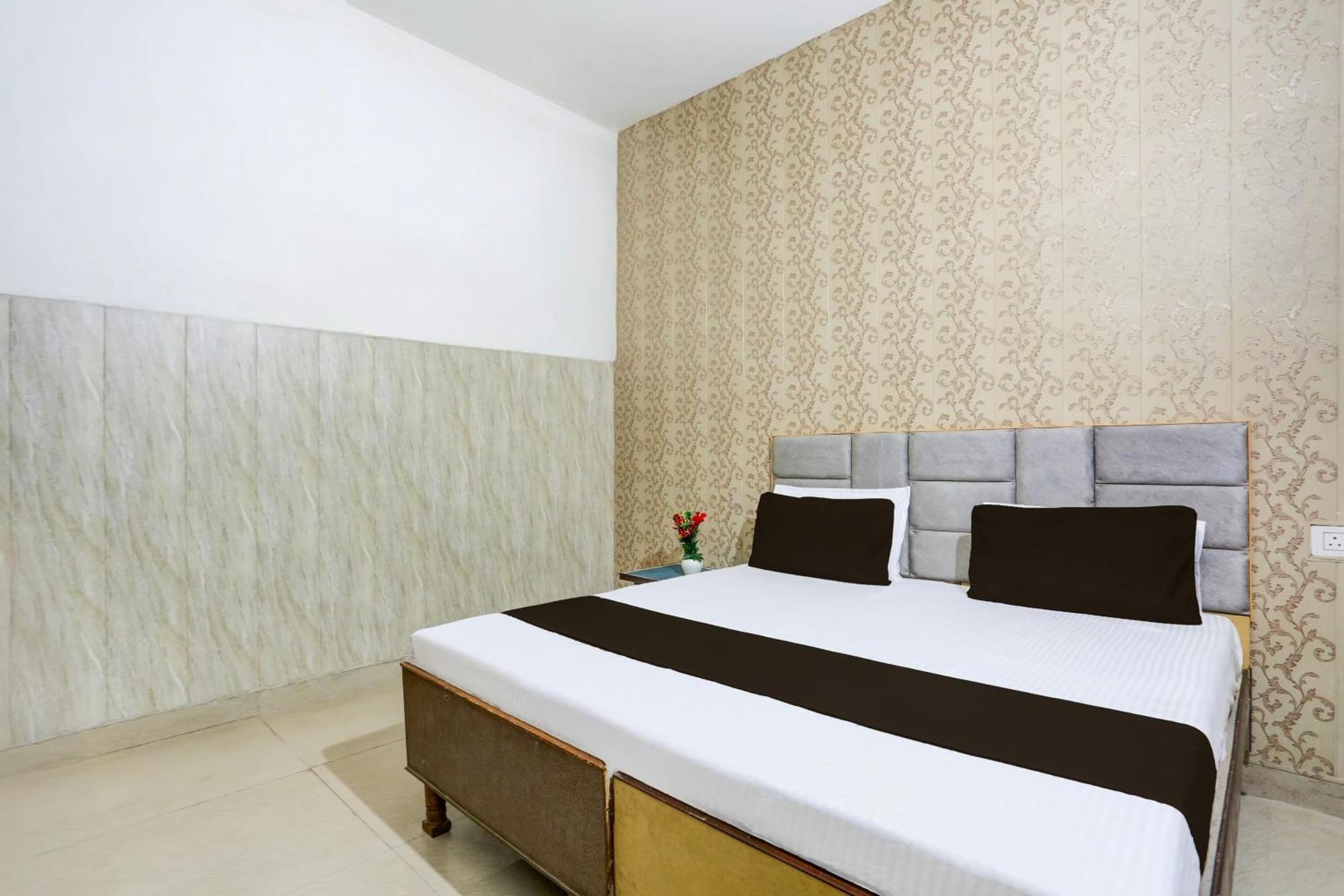 Hotel O Vk Palace Agra  Kültér fotó